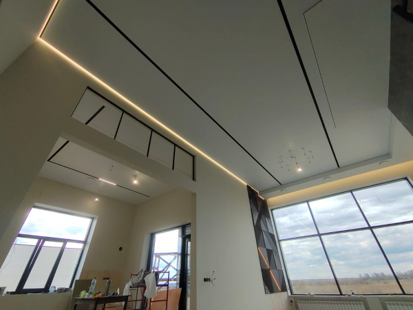 Стоимость сатинового потолка 18 м²